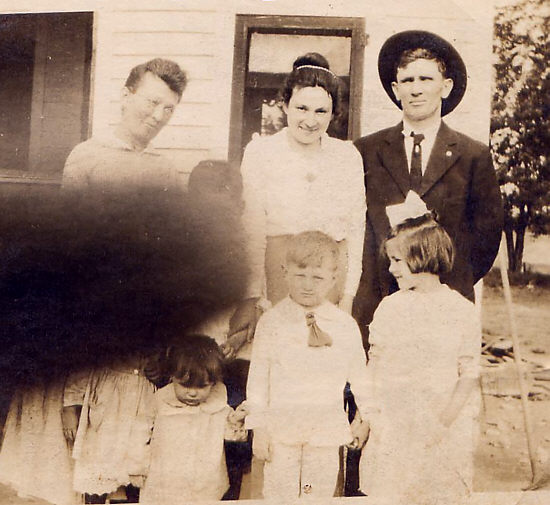 [Lizzie Hicks, Grace Hicks Curnow]