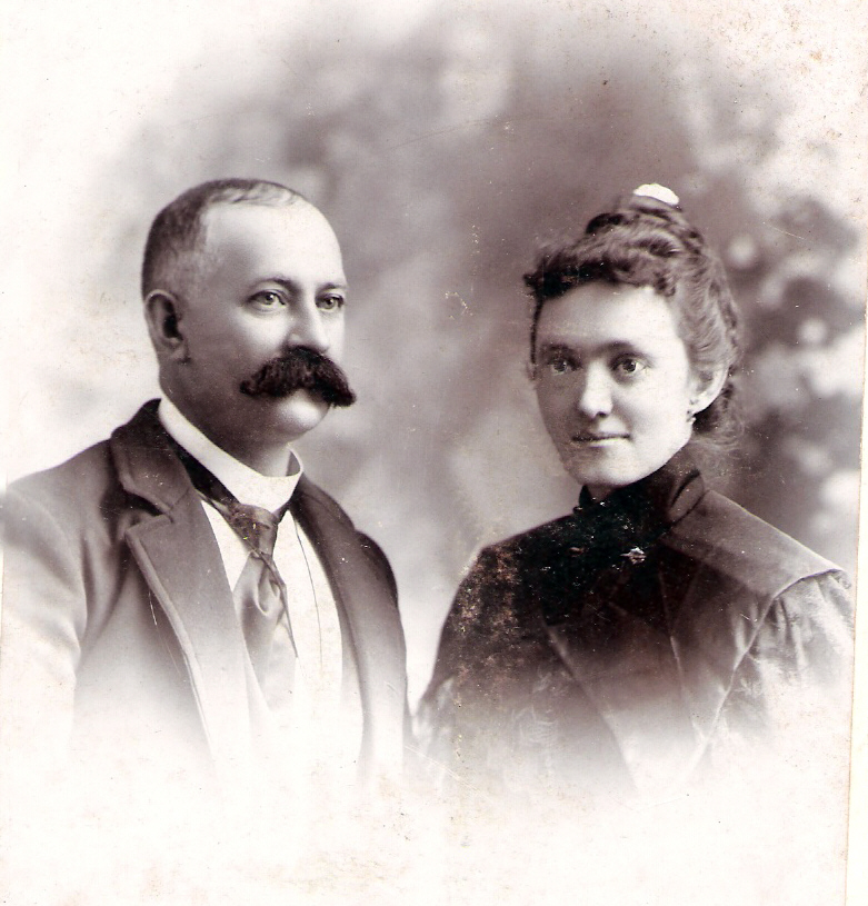 [Frank Achauer and Fannie Reynolds]