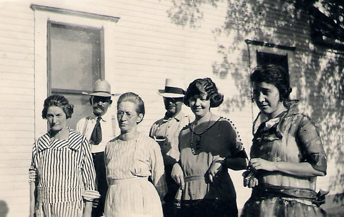 [Maddux, Reinhardt and Dougherty of Hale, Missouri]