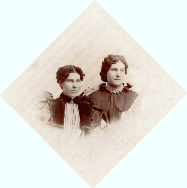 [Flora and Nell Higgins]