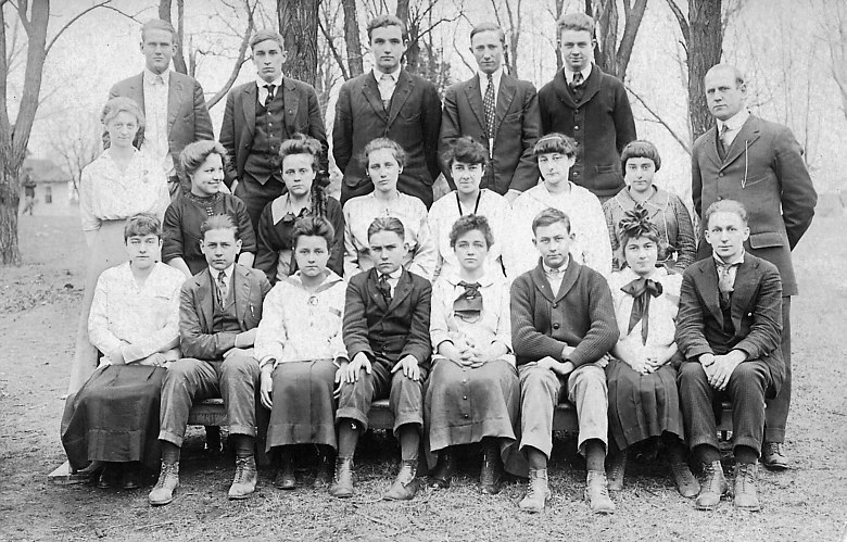 [Mooresville High School 1917]